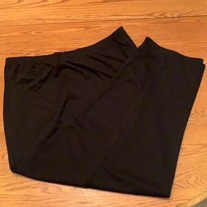 Pants New Ladies black pleated Sz k4
